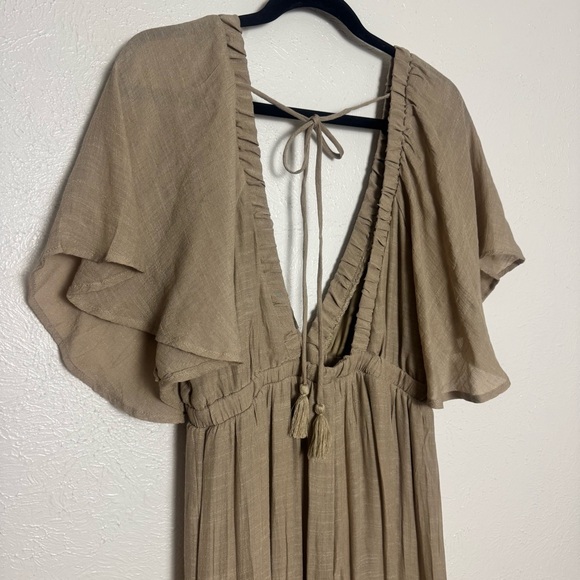 HYFVE Tan Romantic‎ Maxi Dress with Flutter Sleeves - Picture 3 of 8